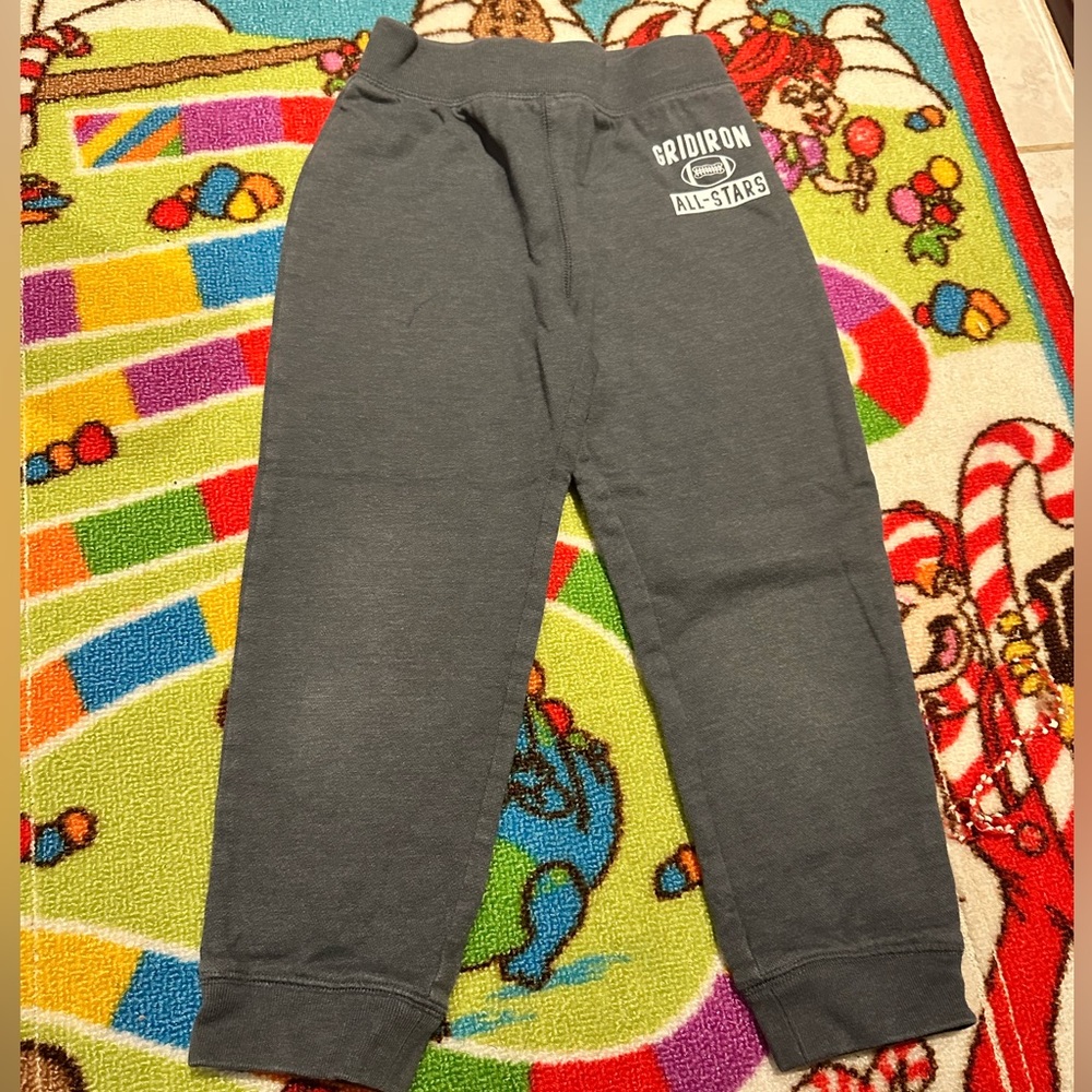 🐠2/$10🐠 Boys 👦 sweatpants.